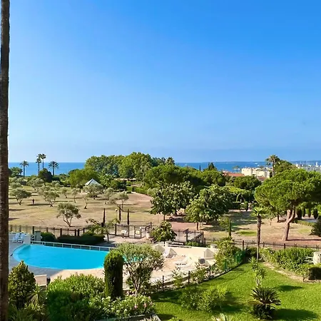 - 4 People - Sea View - Parking - Swimming Pool Αντίμπ